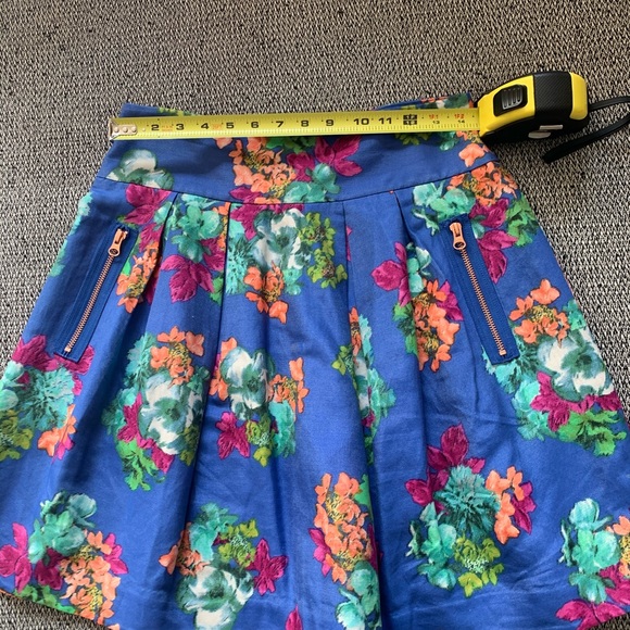 Flower skirt - Picture 5 of 7